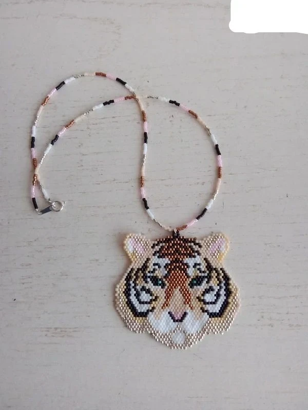 Collier " tigre " en perles miyuki.